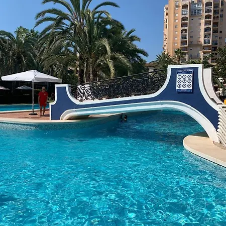 The House! Large Terrace And Bars! Traveller Awards 2024-2025 아파트 *